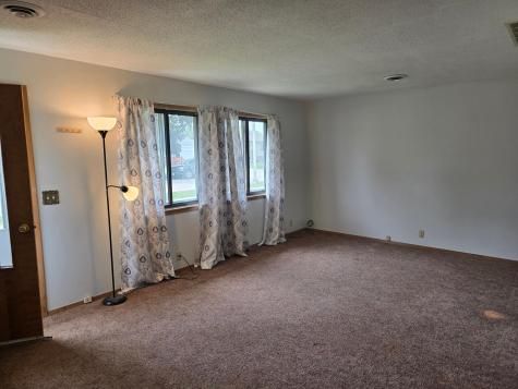 203 Thomas Avenue Worthington MN 56187