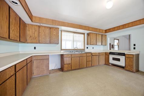 201 E Oak Avenue Frazee MN 56544