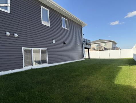 1138 46th Avenue S Moorhead MN 56560