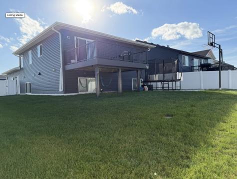 1138 46TH Avenue S Moorhead MN 56560