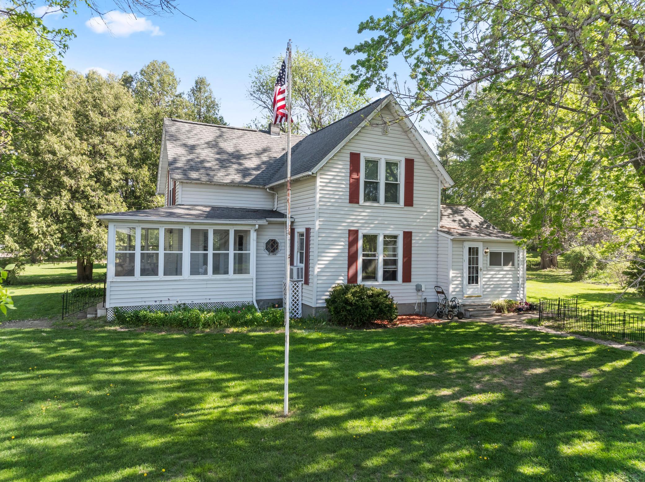 37726 2nd Avenue Dennison MN 55018