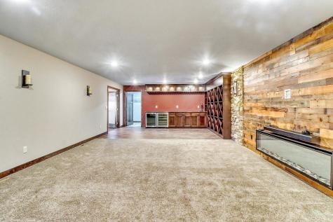 5050 Prosperity Way S Fargo ND 58104