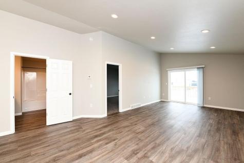 7250 30th Street S Fargo ND 58104