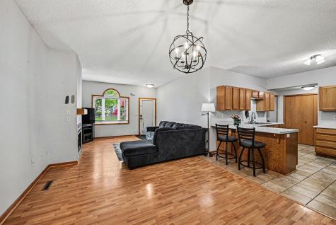 1106 Crystal Place W Chaska MN 55318