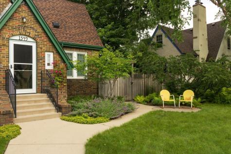 1549 Simpson Street Saint Paul MN 55108