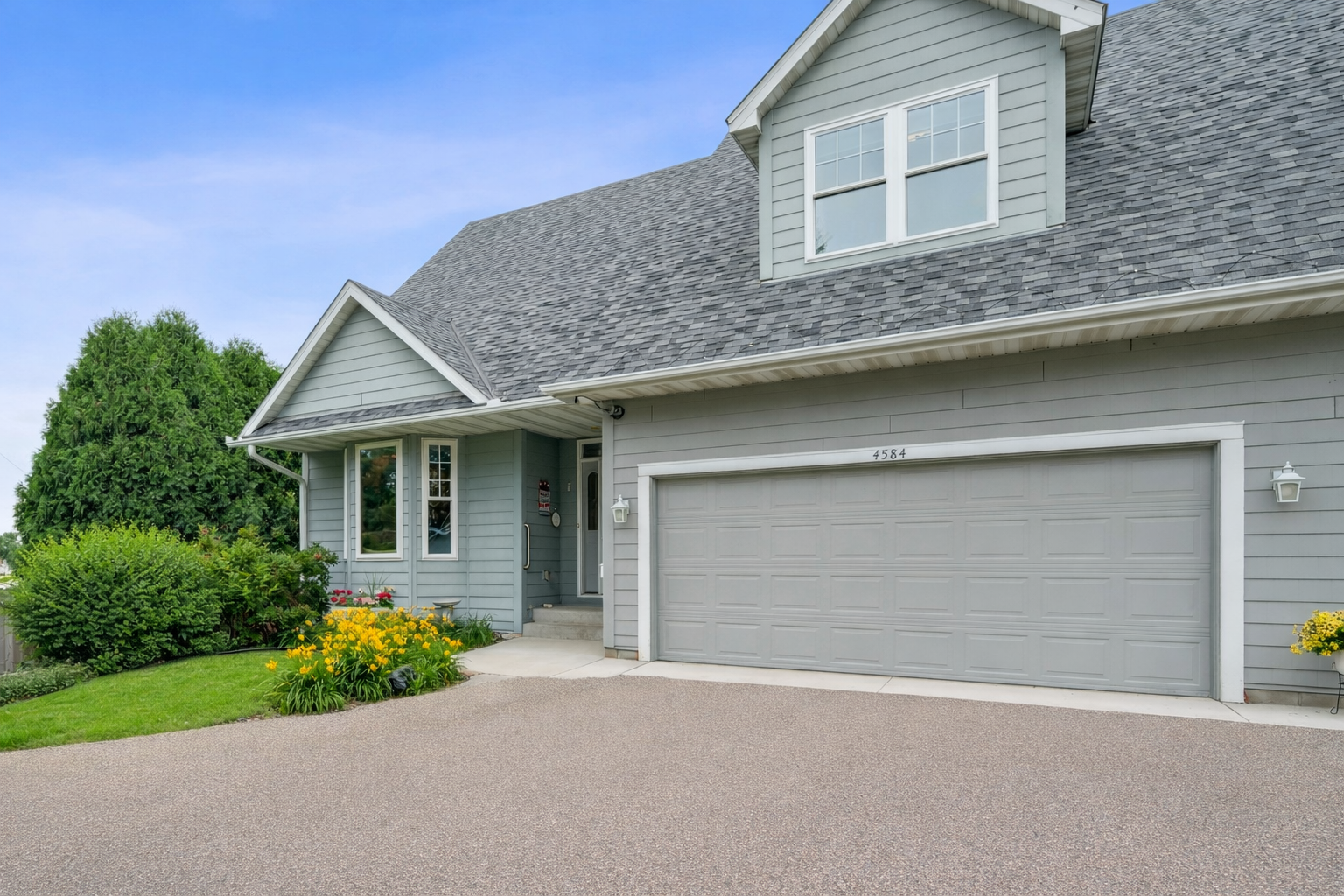 4584 Lake Court White Bear Lake MN 55110