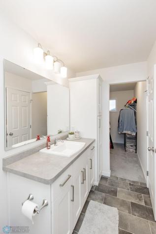 6063 8th Street W West Fargo ND 58078