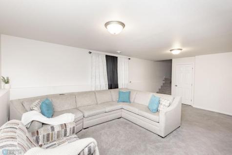 6063 8th Street W West Fargo ND 58078