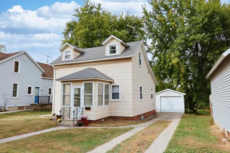 210 Elm Street NE Sleepy Eye MN 56085