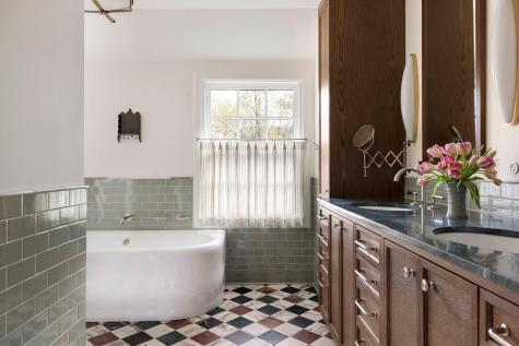 1930 Knox Avenue S Minneapolis MN 55403