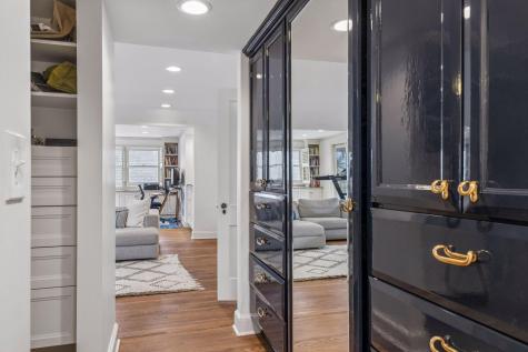 1930 Knox Avenue S Minneapolis MN 55403