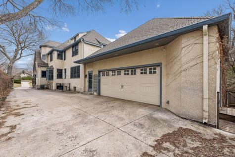 1930 Knox Avenue S Minneapolis MN 55403