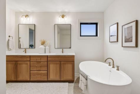 6200 Harkness Alcove S Cottage Grove MN 55016