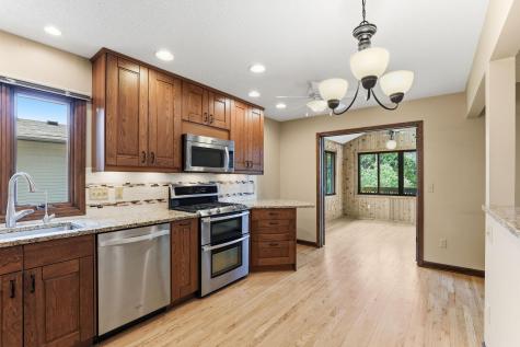 2750 17th Street NW New Brighton MN 55112