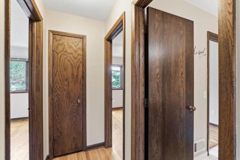 2750 17th Street NW New Brighton MN 55112