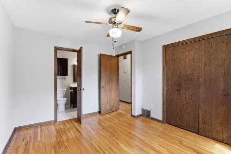 2750 17th Street NW New Brighton MN 55112