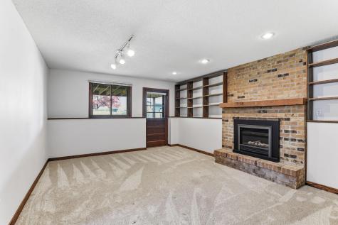 2750 17th Street NW New Brighton MN 55112