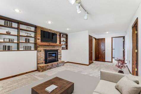 2750 17th Street NW New Brighton MN 55112