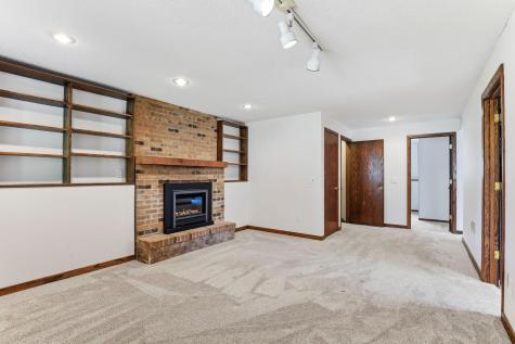 2750 17th Street NW New Brighton MN 55112