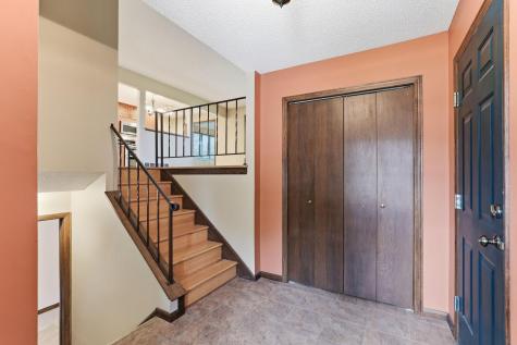 2750 17th Street NW New Brighton MN 55112