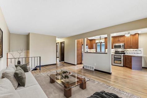 2750 17th Street NW New Brighton MN 55112