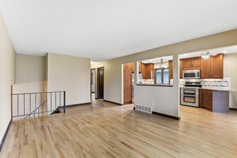 2750 17th Street NW New Brighton MN 55112