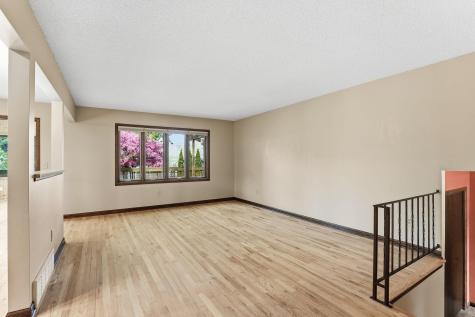 2750 17th Street NW New Brighton MN 55112