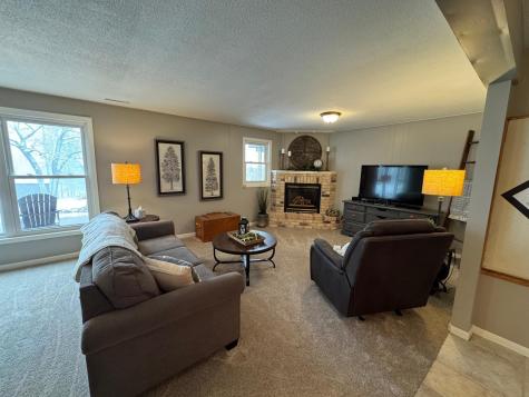 21824 Douglas Avenue Albert Lea MN 56007