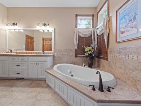 4424 Donway Drive NE Alexandria MN 56308