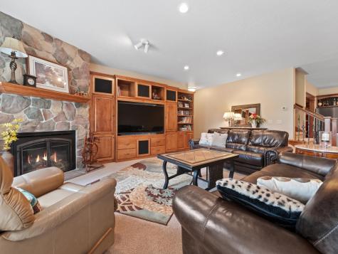 4424 Donway Drive NE Alexandria MN 56308