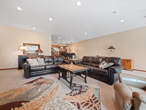 4424 Donway Drive NE Alexandria MN 56308