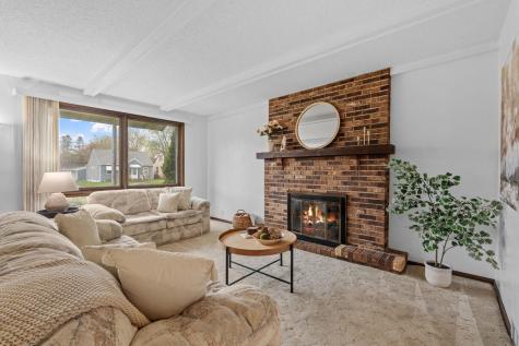 1956 3rd Street E Saint Paul MN 55119