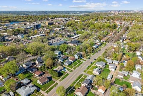 1956 3rd Street E Saint Paul MN 55119
