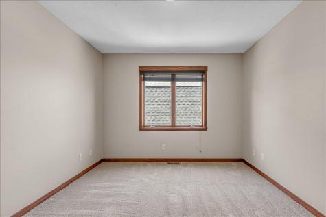 16931 E Lake Drive Lakeville MN 55044