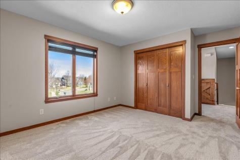 16931 E Lake Drive Lakeville MN 55044