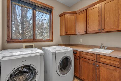 16931 E Lake Drive Lakeville MN 55044