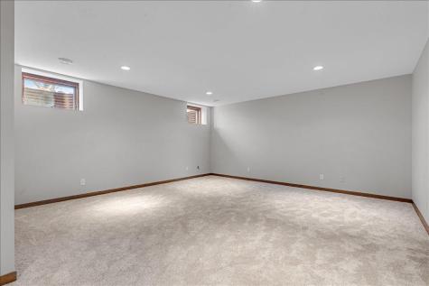 16931 E Lake Drive Lakeville MN 55044