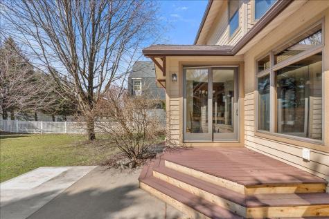 16931 E Lake Drive Lakeville MN 55044