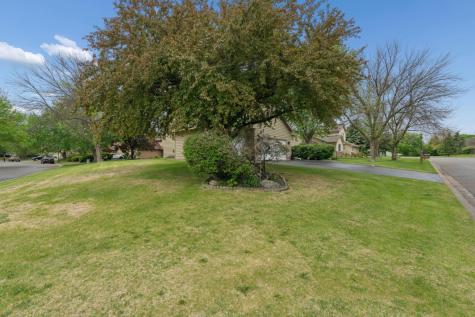 9249 Ashley Terrace Brooklyn Park MN 55443