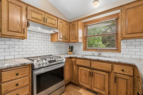 9249 Ashley Terrace Brooklyn Park MN 55443