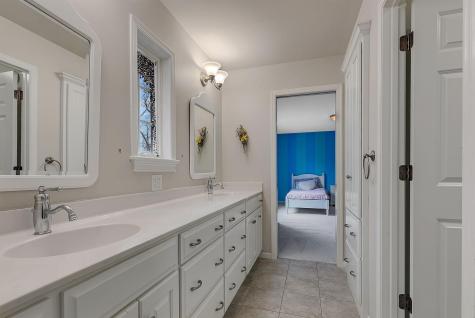 1612 Blackberry Circle Sartell MN 56377