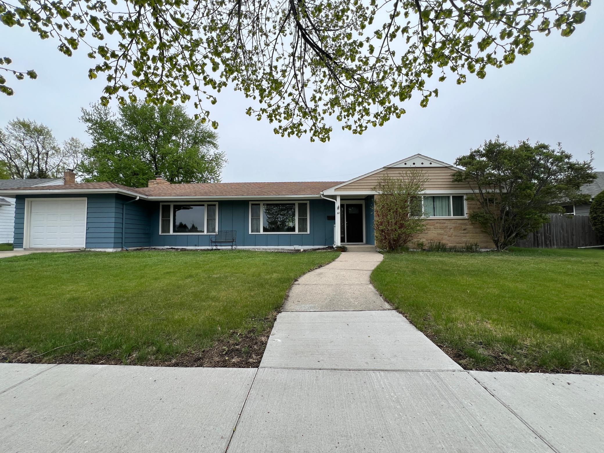 61 15th Avenue N Fargo ND 58102