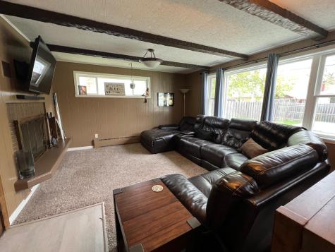 61 15th Avenue N Fargo ND 58102