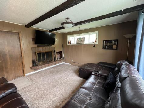 61 15th Avenue N Fargo ND 58102