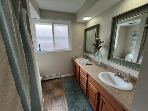 61 15th Avenue N Fargo ND 58102