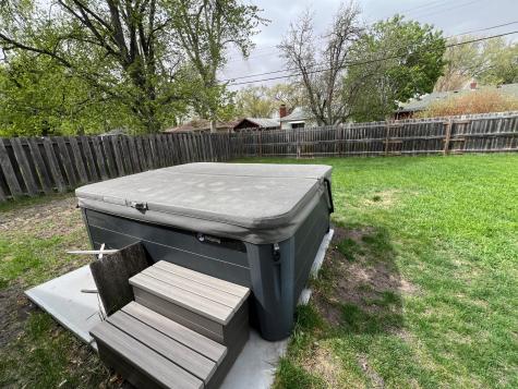 61 15th Avenue N Fargo ND 58102