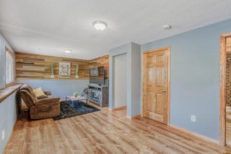1212 142nd Lane NW Andover MN 55304