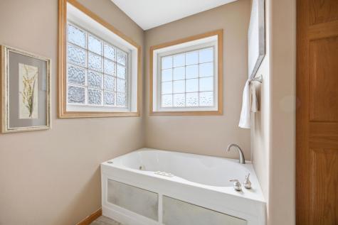 3796 Norman Court S Fargo ND 58104