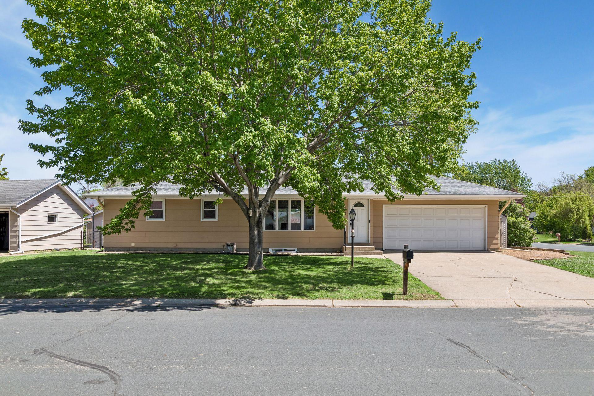 967 Sibley Street S Shakopee MN 55379