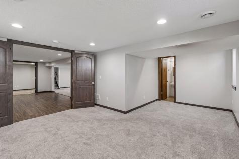 967 Sibley Street S Shakopee MN 55379